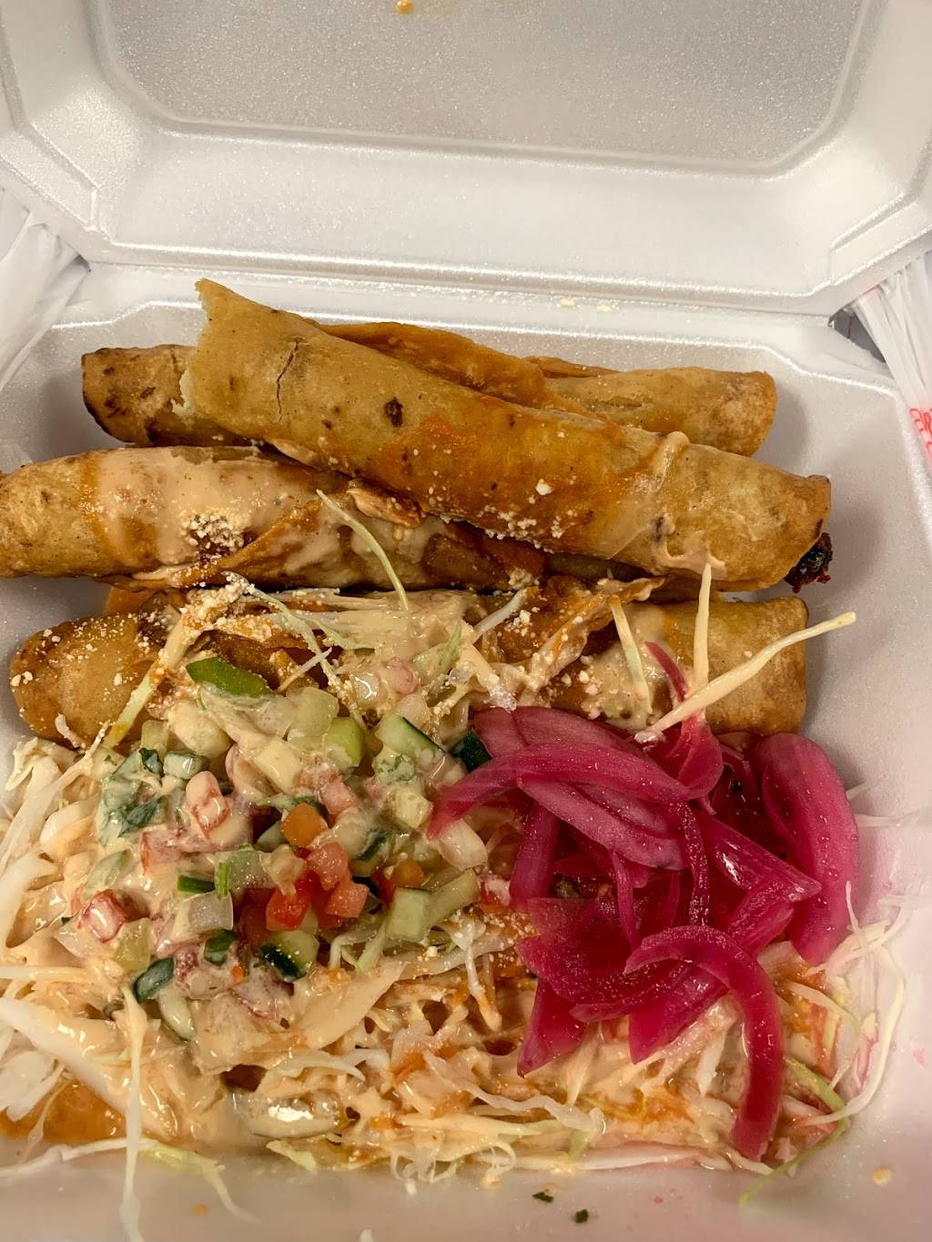 El Ciruelo | restaurant | 1703 Allied Ln, Charlottesville, VA 22903, USA | 4342968661 OR +1 434-296-8661