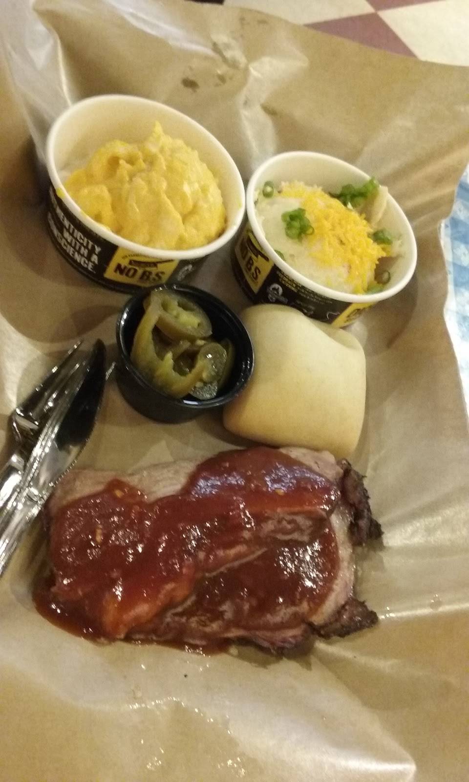 Dickeys Barbecue Pit | restaurant | 18742 Soledad Canyon Rd, Santa Clarita, CA 91351, USA | 6612510840 OR +1 661-251-0840