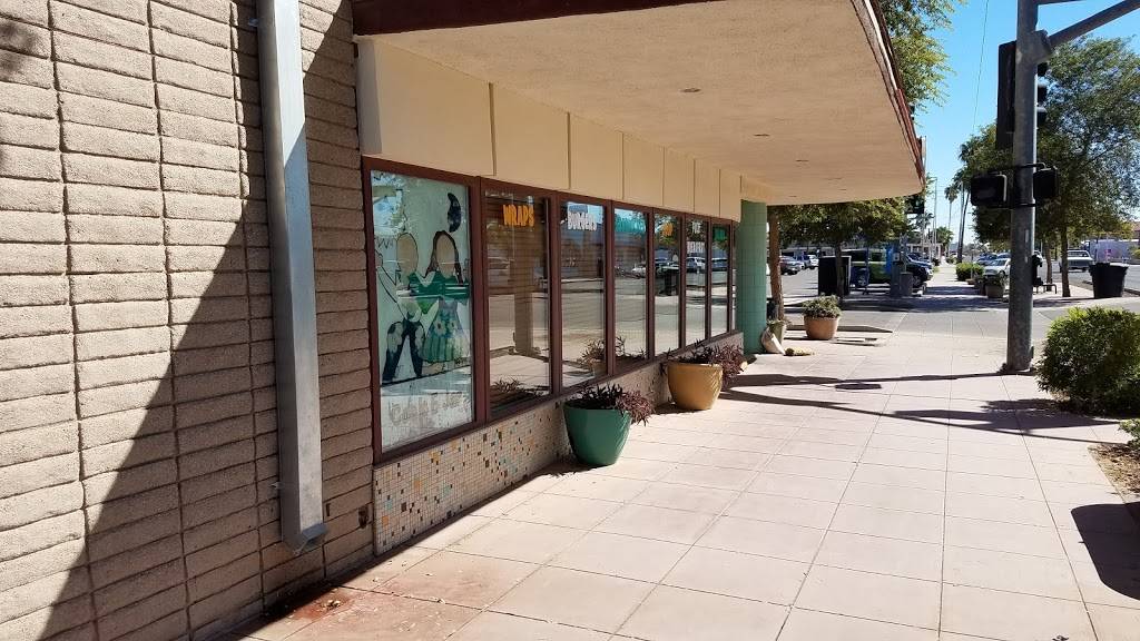 Cook E Jar Bakery & Cafe | restaurant | 100 W 2nd St, Casa Grande, AZ 85122, USA | 5208369294 OR +1 520-836-9294