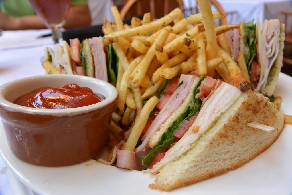 Downtown Club | restaurant | 2120 Kern St, Fresno, CA 93721, USA | 5593751367 OR +1 559-375-1367