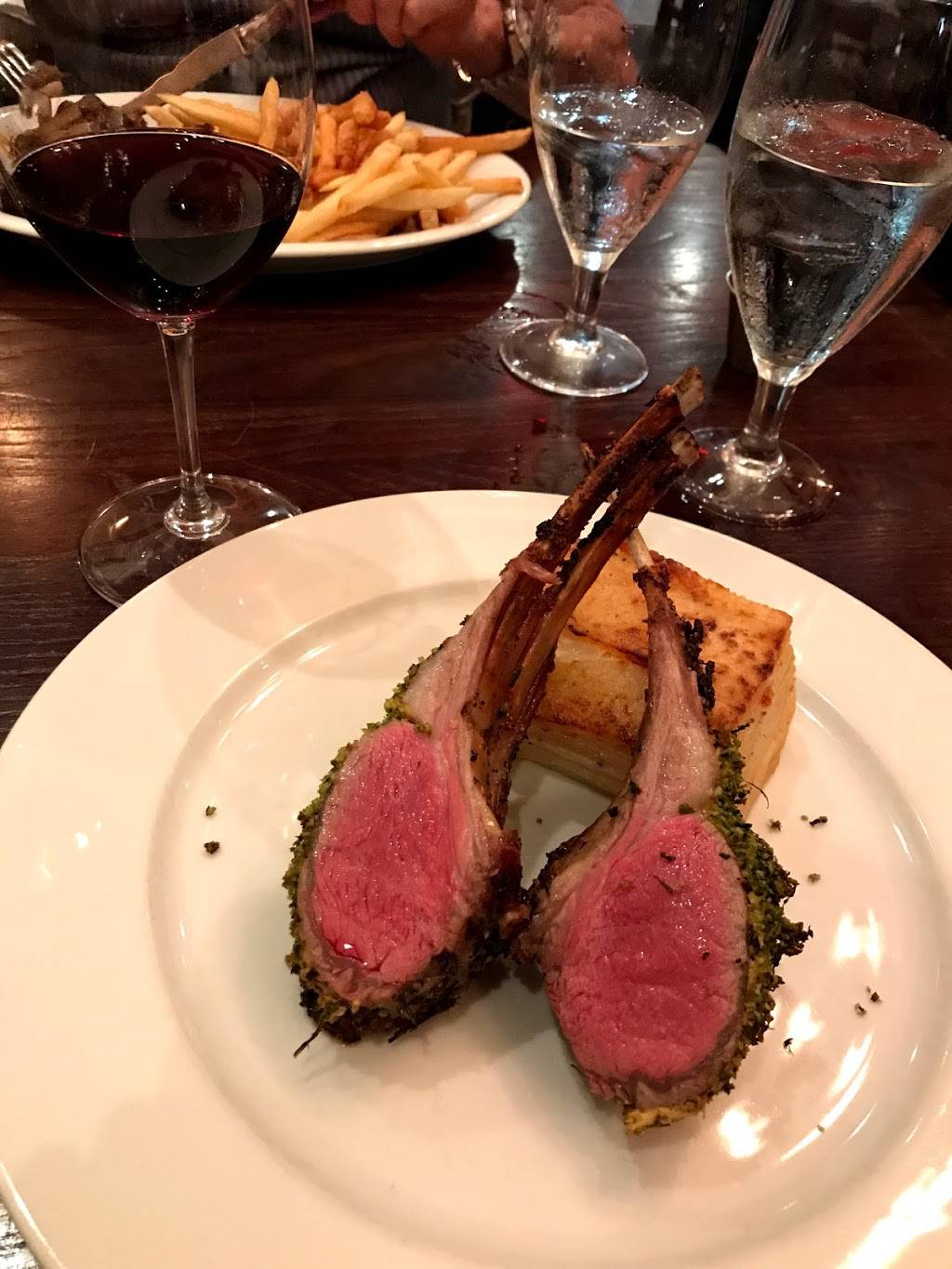 Petit Rouge | restaurant | 12409 Biscayne Blvd, North Miami, FL 33181, USA | 3058927676 OR +1 305-892-7676