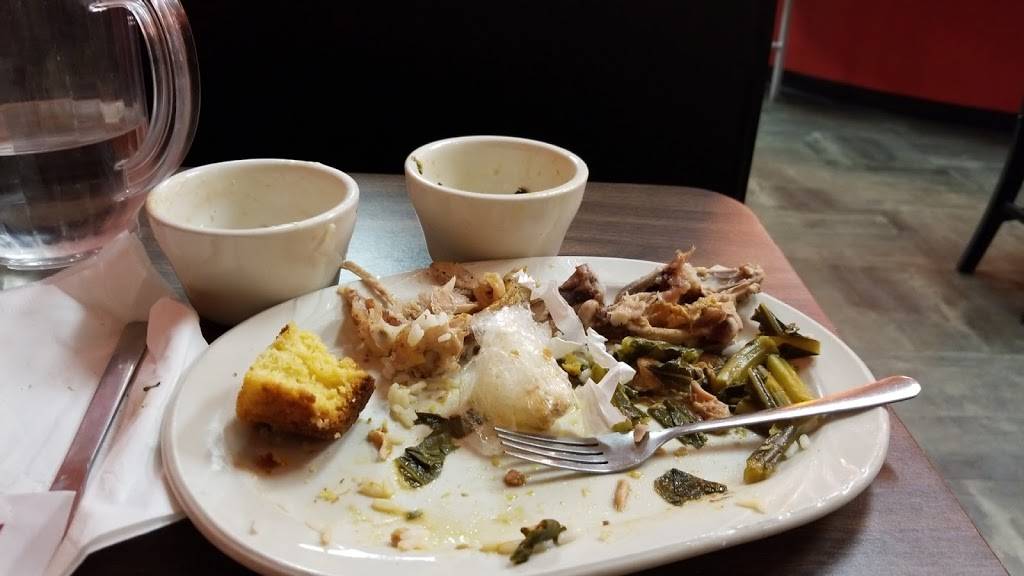 Nicoles Restaurant | restaurant | 1477 S Hawkins Ave, Akron, OH 44320, USA | 3308690959 OR +1 330-869-0959