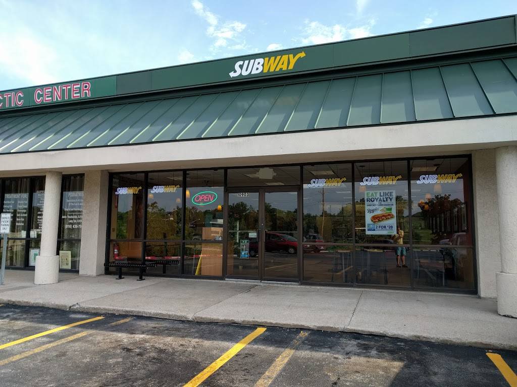 Subway | meal takeaway | 10903 NW, MO-45, Parkville, MO 64152, USA | 8163823833 OR +1 816-382-3833