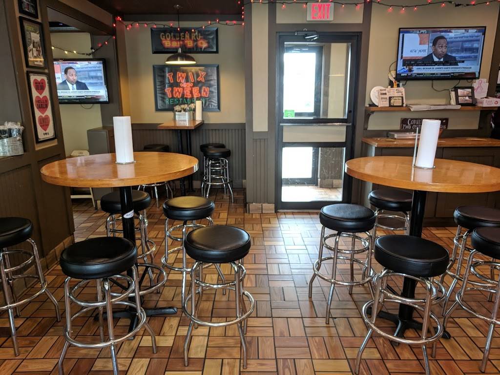 Moes Original BBQ Restaurant & Catering - Bangor | restaurant | 650 Broadway, Bangor, ME 04401, USA | 2079929000 OR +1 207-992-9000