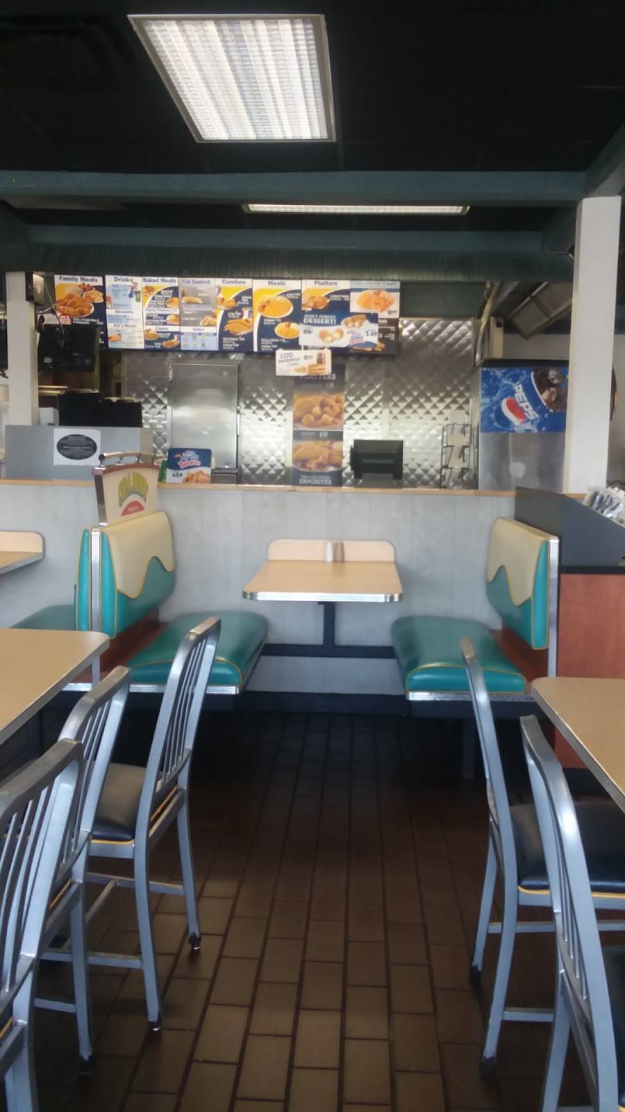 Long John Silvers | restaurant | 5370 Ridge Ave, Cincinnati, OH 45213, USA | 5136317599 OR +1 513-631-7599