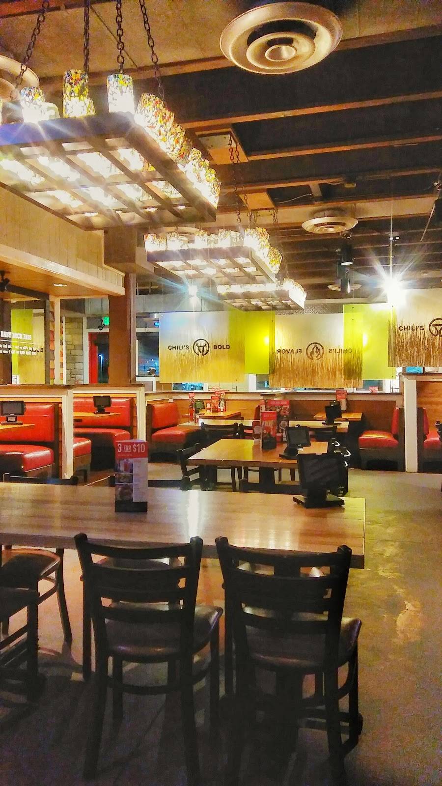 Chilis Grill & Bar | restaurant | 3625 S Monaco Pkwy, Denver, CO 80237, USA | 3036912928 OR +1 303-691-2928