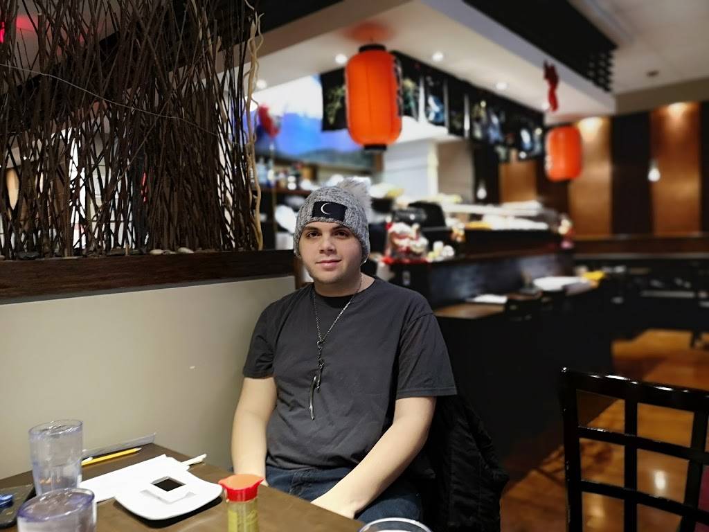 Rainbow Sushi | restaurant | 1180 Simcoe St N, Oshawa, ON L1G 4W8, Canada | 9052405666 OR +1 905-240-5666