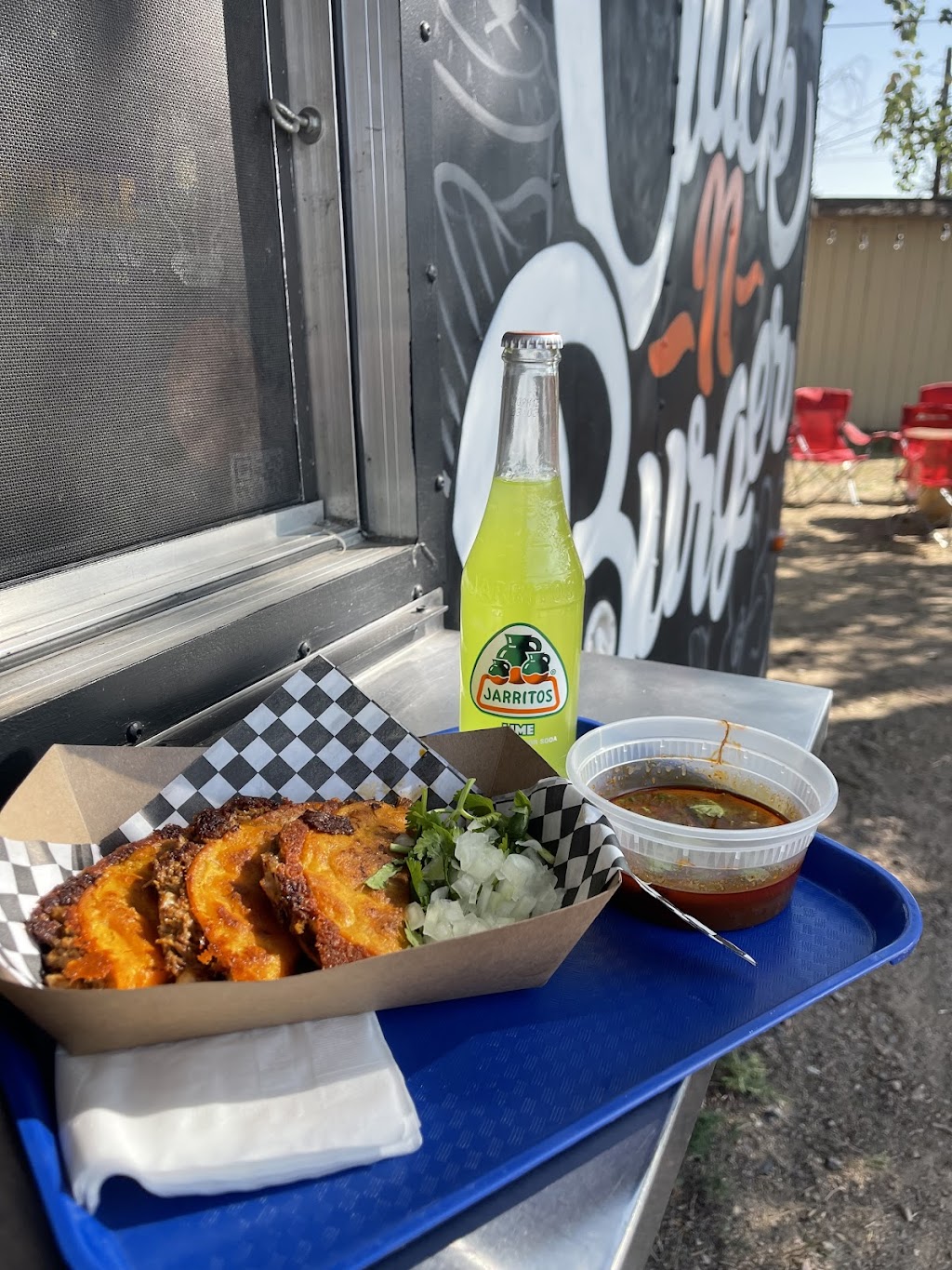 Cluck-n-Burger | restaurant | 4196 Ute Hwy, Lyons, CO 80540, USA | 7205265989 OR +1 720-526-5989