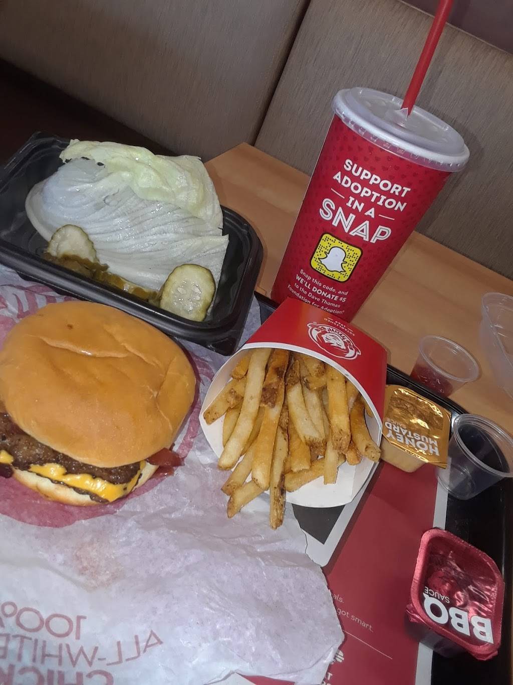 Wendys | restaurant | 3460 Biddle Ave, Wyandotte, MI 48192, USA | 7342816842 OR +1 734-281-6842