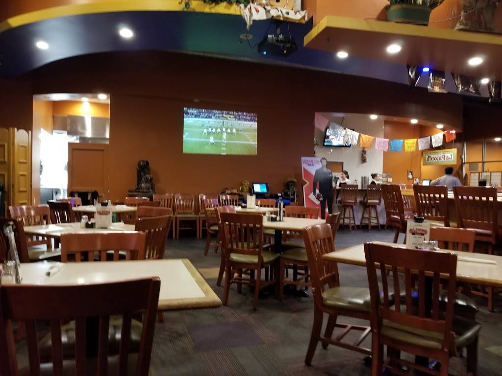 La Paloma Restaurant | restaurant | 8320 Northwoods Dr, Lincoln, NE 68505, USA | 4024893683 OR +1 402-489-3683