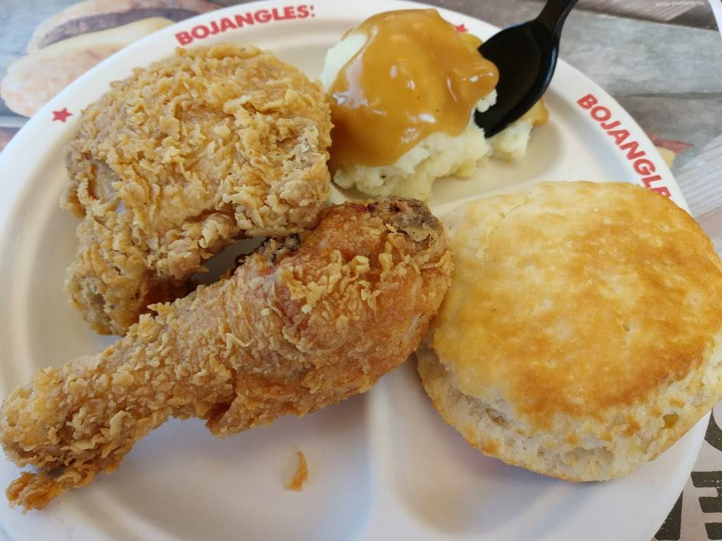 Bojangles Famous Chicken n Biscuits | restaurant | 740 Folly Rd, Charleston, SC 29412, USA | 8437958323 OR +1 843-795-8323