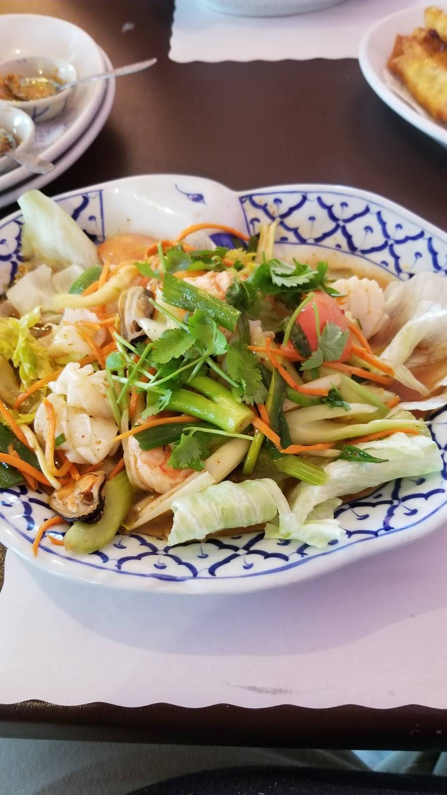 Ida Thai Cuisine | restaurant | 304 N Lake Park Blvd, Carolina Beach, NC 28428, USA | 9104588136 OR +1 910-458-8136