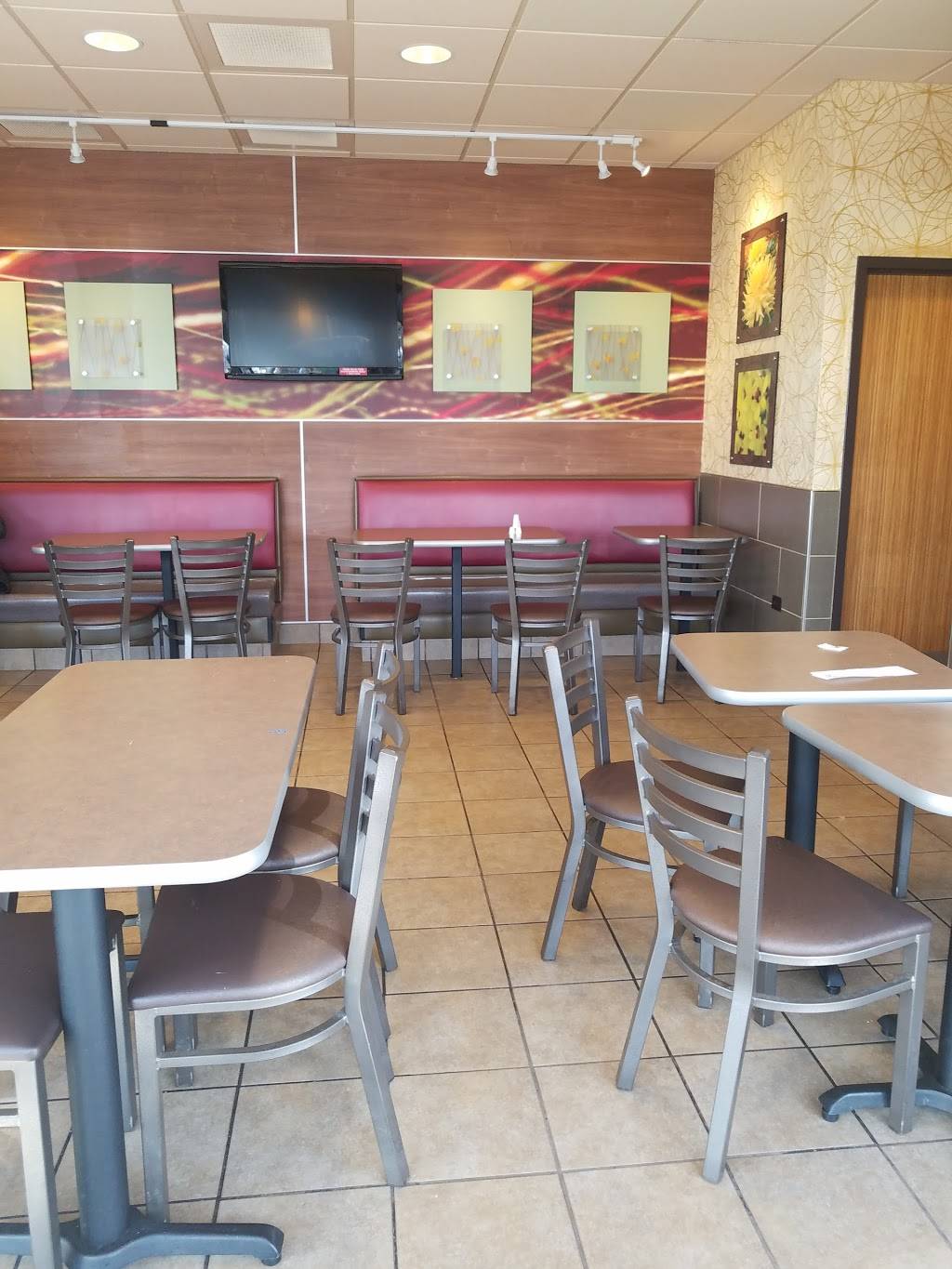 McDonalds | cafe | 1888 S Wadsworth Blvd, Lakewood, CO 80226, USA | 3037637500 OR +1 303-763-7500