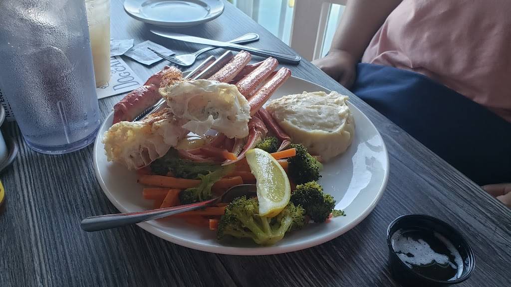 Wreck of the Salty Dog | restaurant | 232 S Sea Pines Dr #116, Hilton Head Island, SC 29928, USA | 8436717327 OR +1 843-671-7327