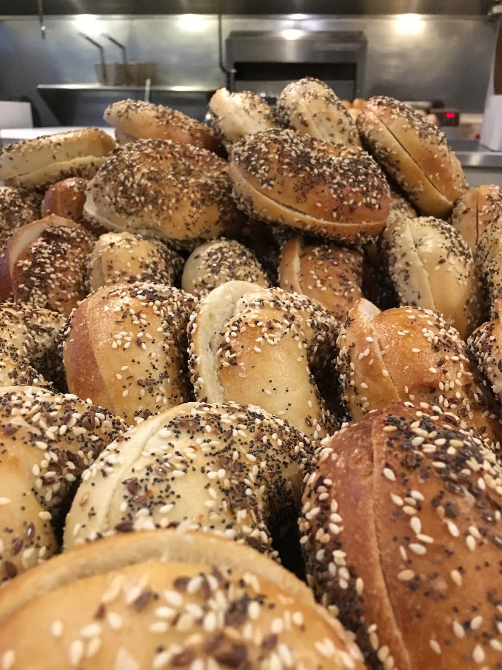 Mamalehs Delicatessen Brookline | restaurant | 1659 Beacon St, Brookline, MA 02445, USA | 6179583354 OR +1 617-958-3354