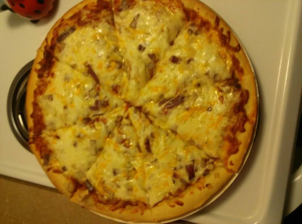 Papa Murphys Take N Bake Pizza | meal takeaway | 565 Swan Rd, De Pere, WI 54115, USA | 9203300202 OR +1 920-330-0202