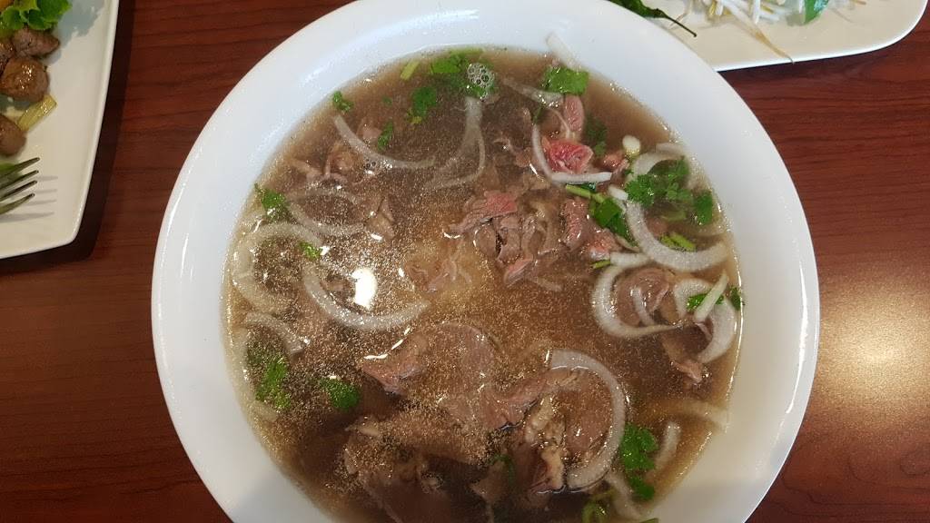 Pho Bistro | restaurant | 4281 King St E, Kitchener, ON N2P 2X7, Canada | 5192194746 OR +1 519-219-4746