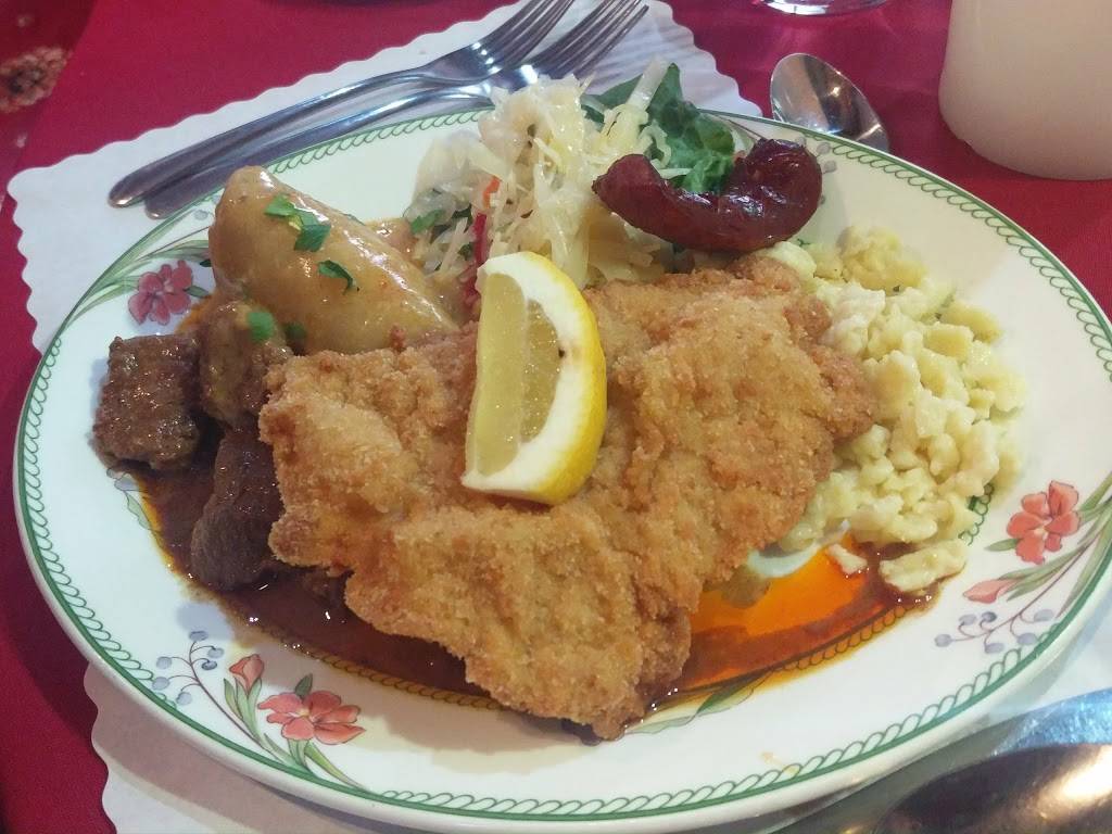 Budapest Restaurant | restaurant | 348 Dundas St, London, ON N6B 1V7, Canada | 5194393431 OR +1 519-439-3431