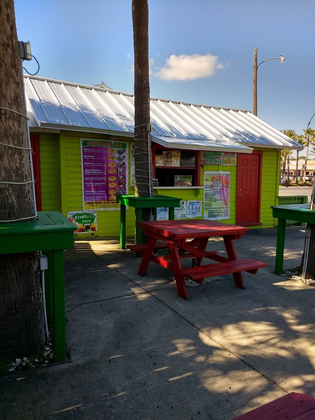 Bar-B-Q Sticks Restaurant | restaurant | 120 1, 2 Lemon St, Neptune Beach, FL 32266, USA | 9042477180 OR +1 904-247-7180