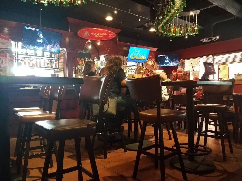 Red Robin Gourmet Burgers and Brews | restaurant | 1184 Galleria Blvd, Roseville, CA 95678, USA | 9167880211 OR +1 916-788-0211