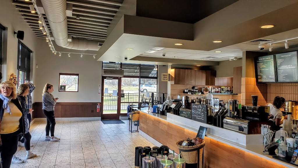 Starbucks | cafe | 944 Fairmount Ave, Jamestown, NY 14701, USA | 7166640967 OR +1 716-664-0967