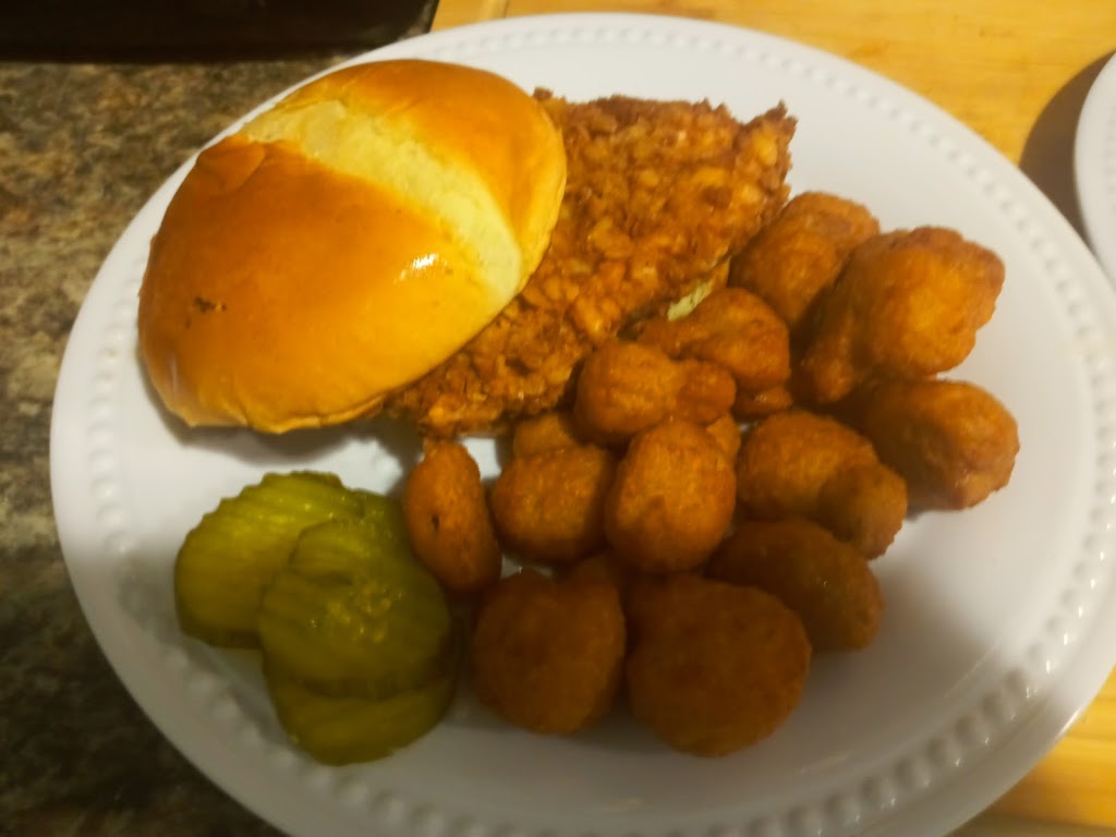 Wild Horse Cafe | restaurant | 305 Richardson St, Bolckow, MO 64427, USA | 5073509042 OR +1 507-350-9042