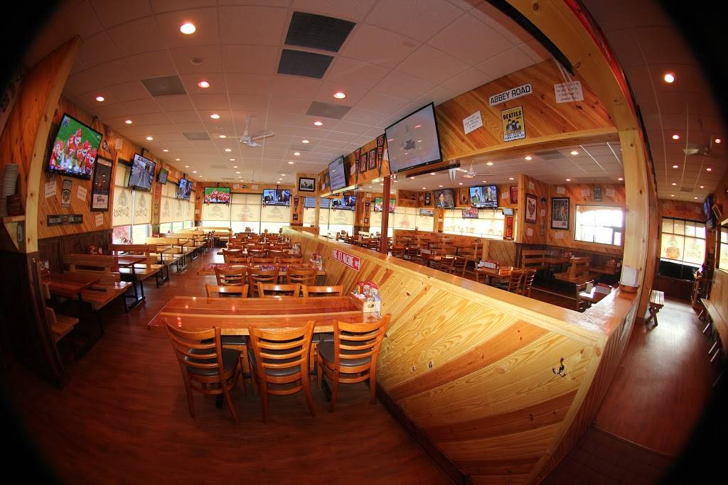 Roosters | restaurant | 3545 Maple Ave, Zanesville, OH 43701, USA | 7404874791 OR +1 740-487-4791