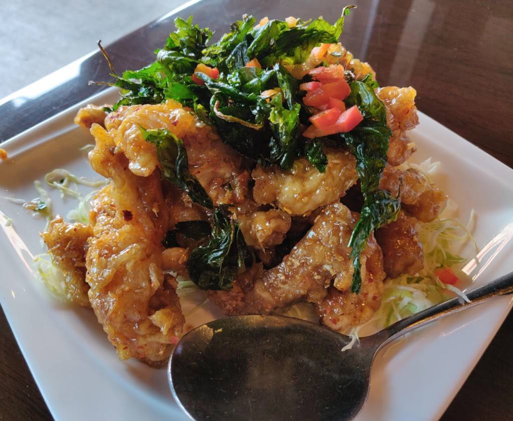 Bai Tong Restaurant | restaurant | 16876 Southcenter Pkwy, Tukwila, WA 98188, USA | 2065753366 OR +1 206-575-3366