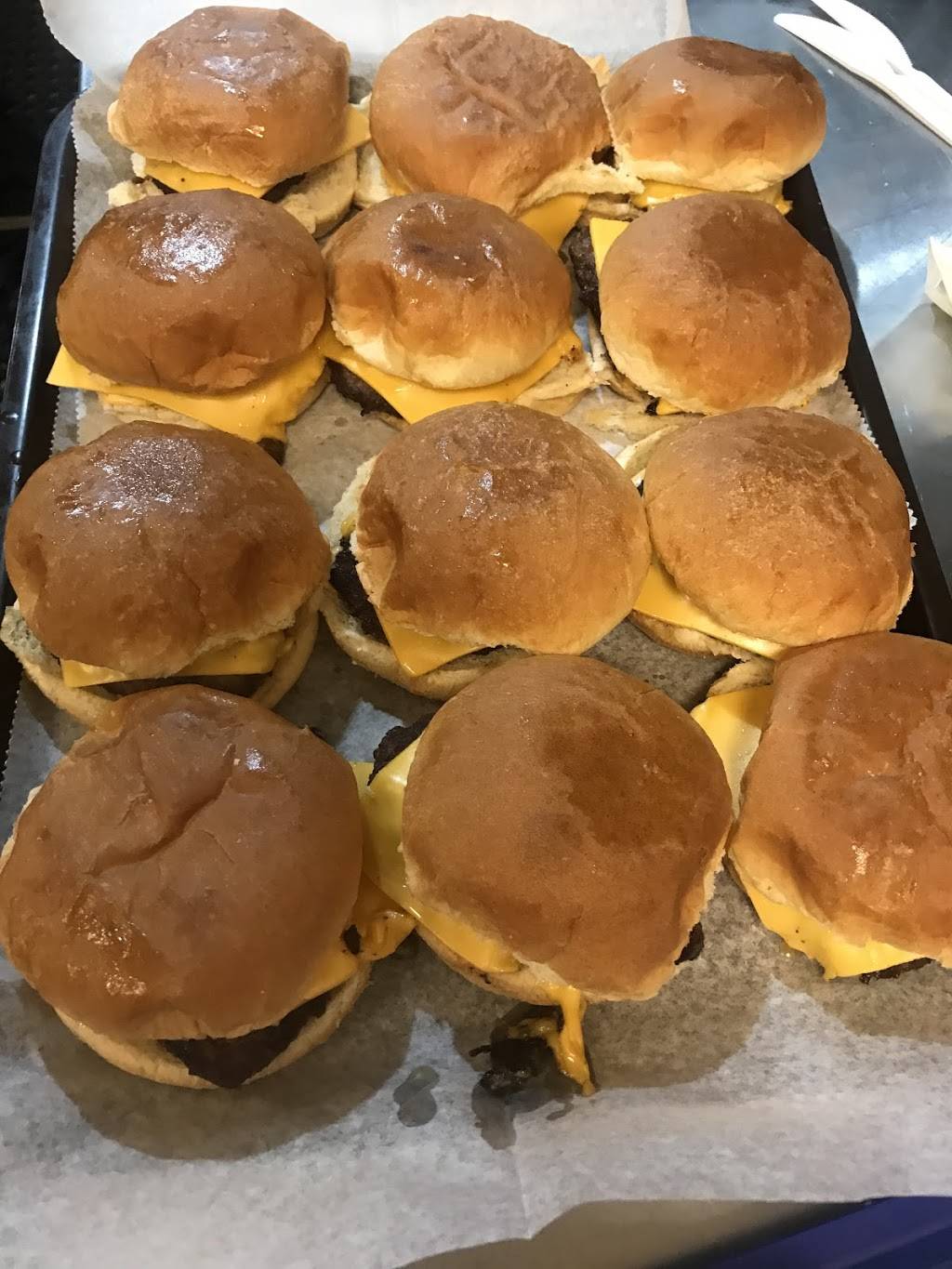 Diddy’s | restaurant | 32 Lafayette Ave, Suffern, NY 10901, USA | 8455472489 OR +1 845-547-2489