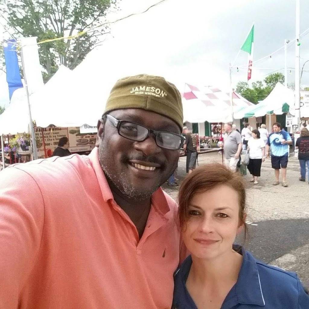 Millies Place | restaurant | 5923 Madison Rd, Cincinnati, OH 45227, USA | 5135274075 OR +1 513-527-4075