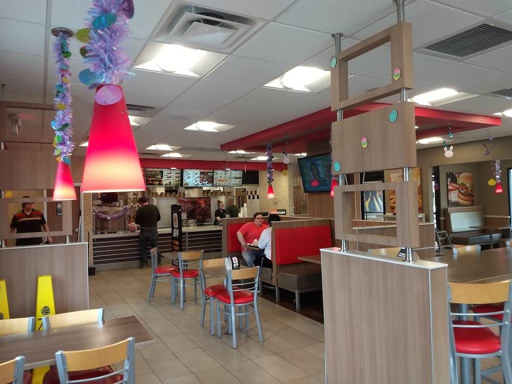 Burger King | restaurant | 2725 W Jonathan Moore Pike, Columbus, IN 47201, USA | 8123784816 OR +1 812-378-4816