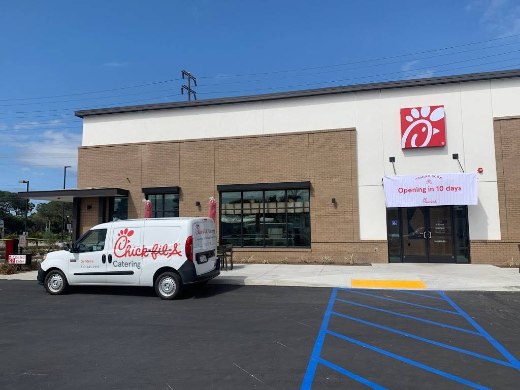 Chick-fil-A Crenshaw & Redondo Beach Blvd | restaurant | 16210 Crenshaw Blvd, Gardena, CA 90249, USA | 3102432910 OR +1 310-243-2910