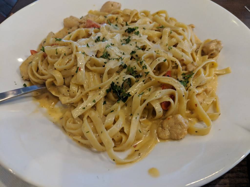 TGI Fridays | restaurant | 401 Gills Lane, Iselin, NJ 08830, USA | 7326361537 OR +1 732-636-1537