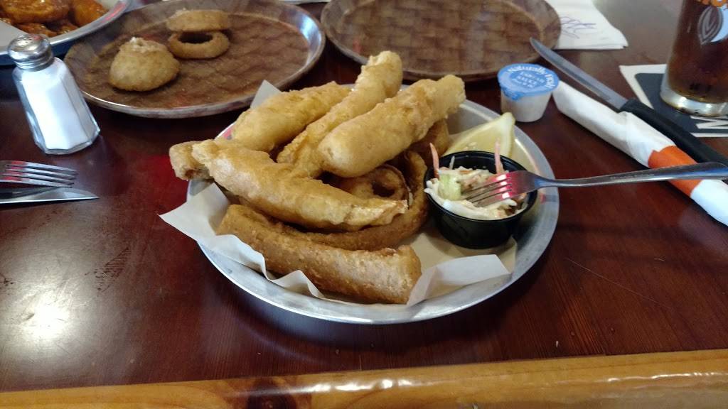 Hooters | restaurant | 3541 Truxel Rd, Sacramento, CA 95834, USA | 9169299464 OR +1 916-929-9464