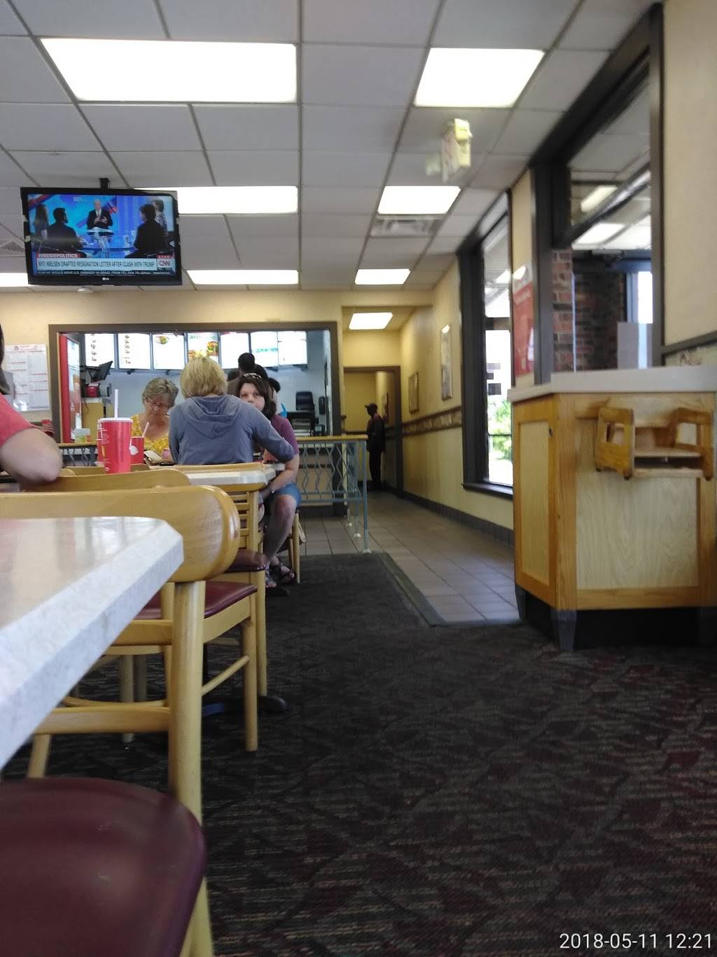 Wendys | restaurant | 4312 Cane Run Rd, Louisville, KY 40216, USA | 5024472294 OR +1 502-447-2294