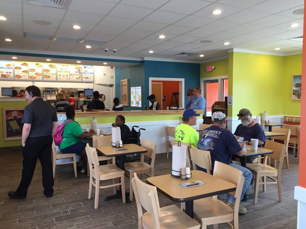 Captain Ds | restaurant | 1040 E Walnut St, Carbondale, IL 62901, USA | 6185217121 OR +1 618-521-7121