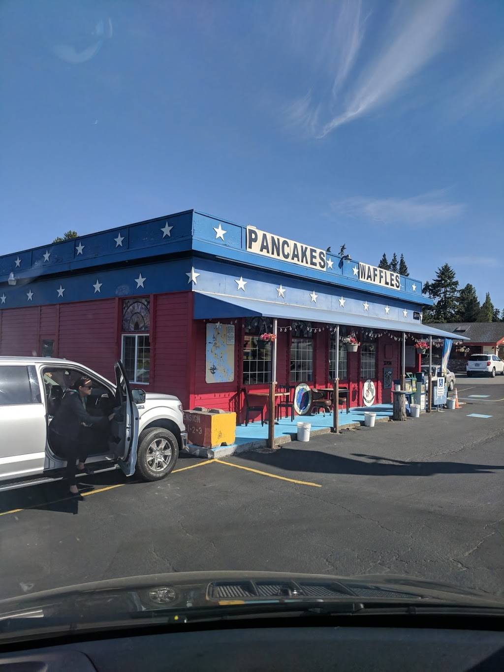 Franks Place Family Dining | restaurant | 32945 WA-20, Oak Harbor, WA 98277, USA | 3606755850 OR +1 360-675-5850