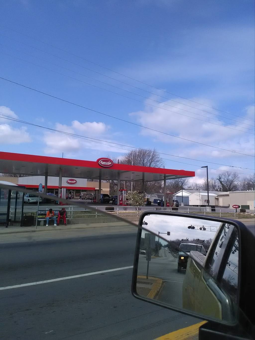 Kum & Go | meal takeaway | 1505 N National Ave, Springfield, MO 65803, USA | 4178620387 OR +1 417-862-0387