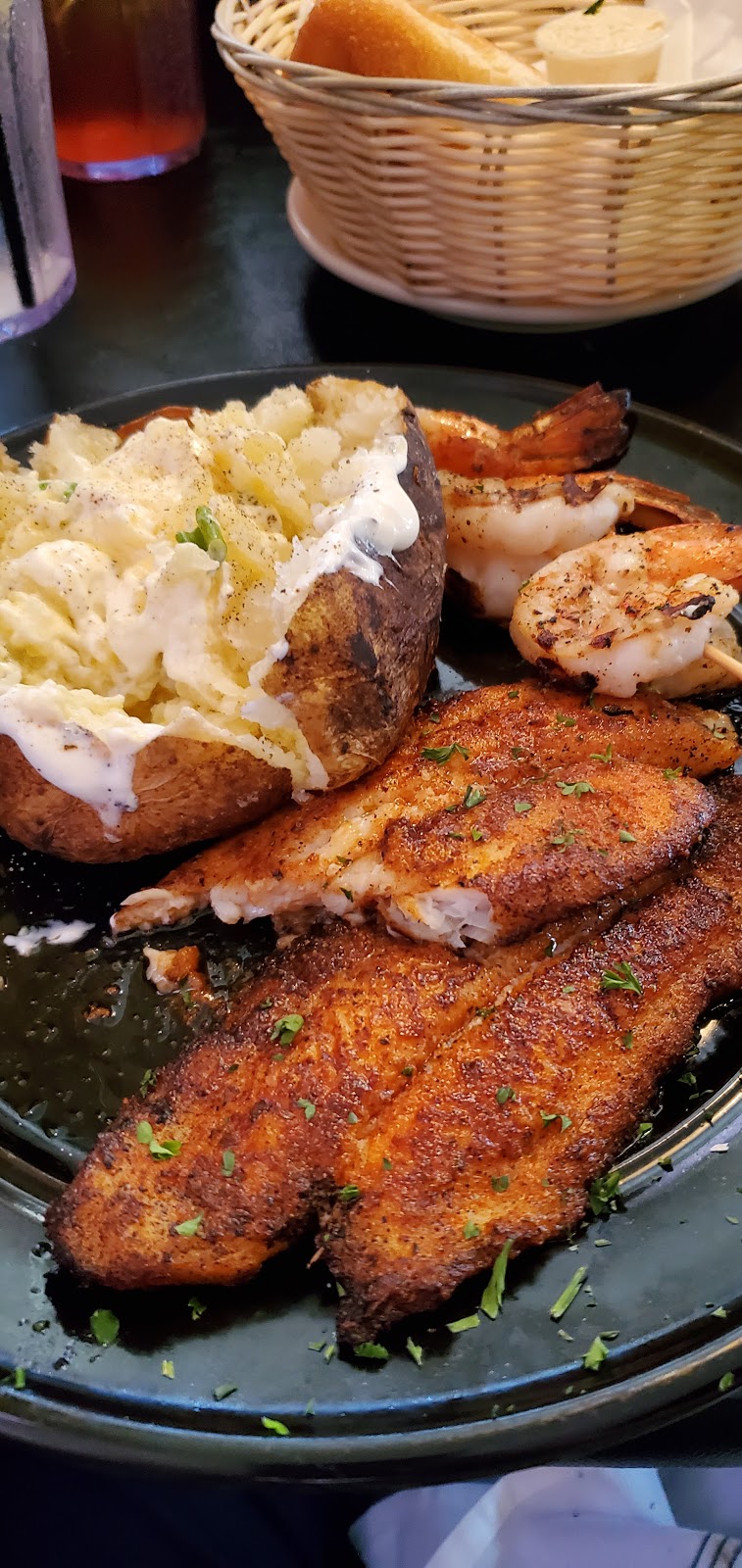 Freddie Pauls Steakhouse | restaurant | 1707 E 6th Ave, Stillwater, OK 74074, USA | 4053778777 OR +1 405-377-8777