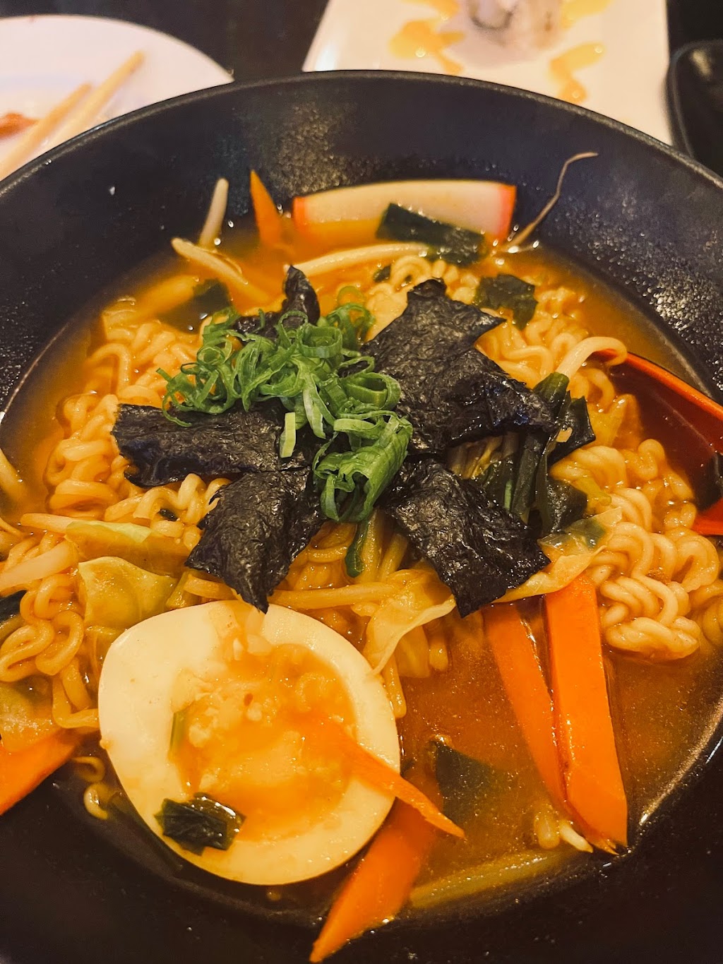 Crazy Tuna Sushi | restaurant | 941 W Elliot Rd, Chandler, AZ 85225, USA | 4808555535 OR +1 480-855-5535