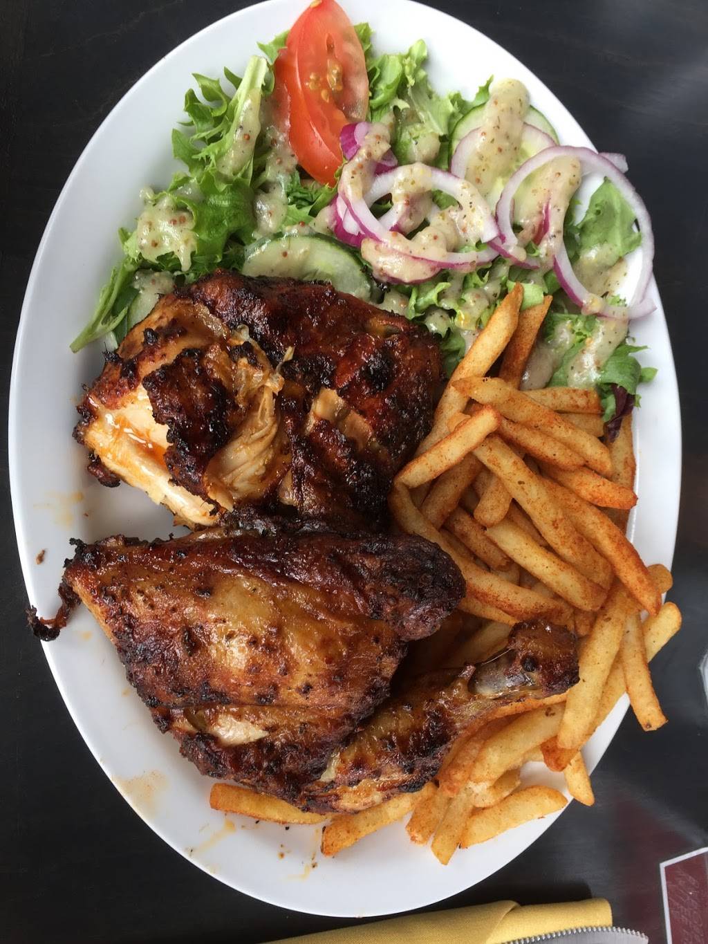 La Poule Fumée | restaurant | 305 Boulevard Curé-Labelle, Sainte-Thérèse, QC J7E 2G1, Canada | 4502540254 OR +1 450-254-0254