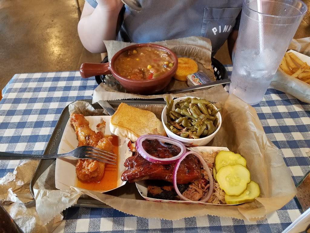 Marks Feed Store | restaurant | 3827 Charlestown Rd, New Albany, IN 47150, USA | 8129497427 OR +1 812-949-7427