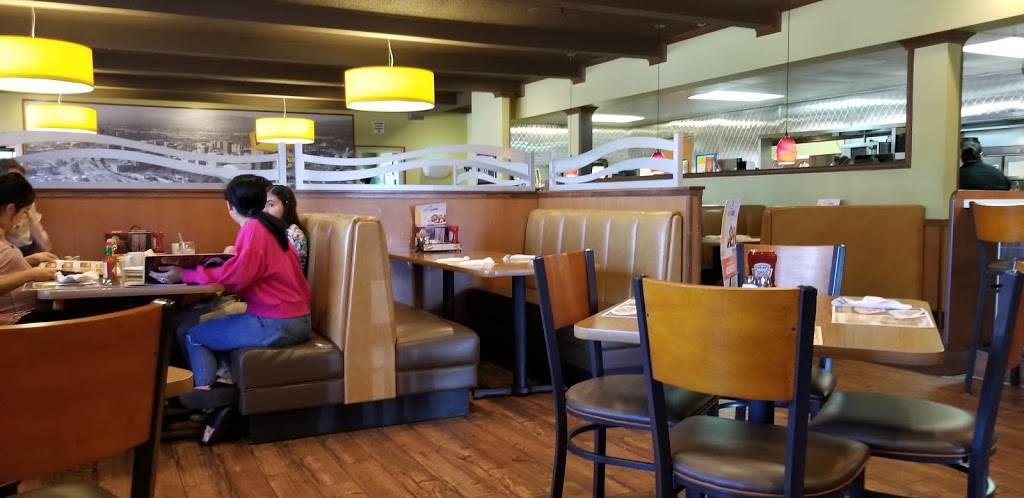 Dennys | restaurant | 1140 Hillsdale Ave, San Jose, CA 95118, USA | 4082666299 OR +1 408-266-6299