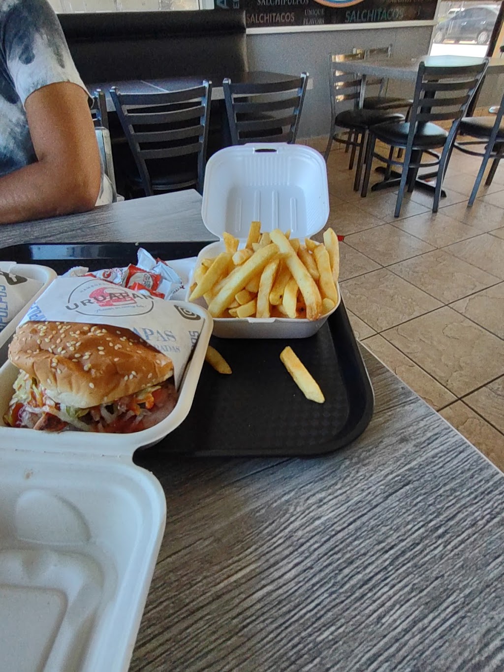 Hamburguesas Uruapan | restaurant | 1527 E La Palma Ave, Anaheim, CA 92805, USA | 7147674315 OR +1 714-767-4315