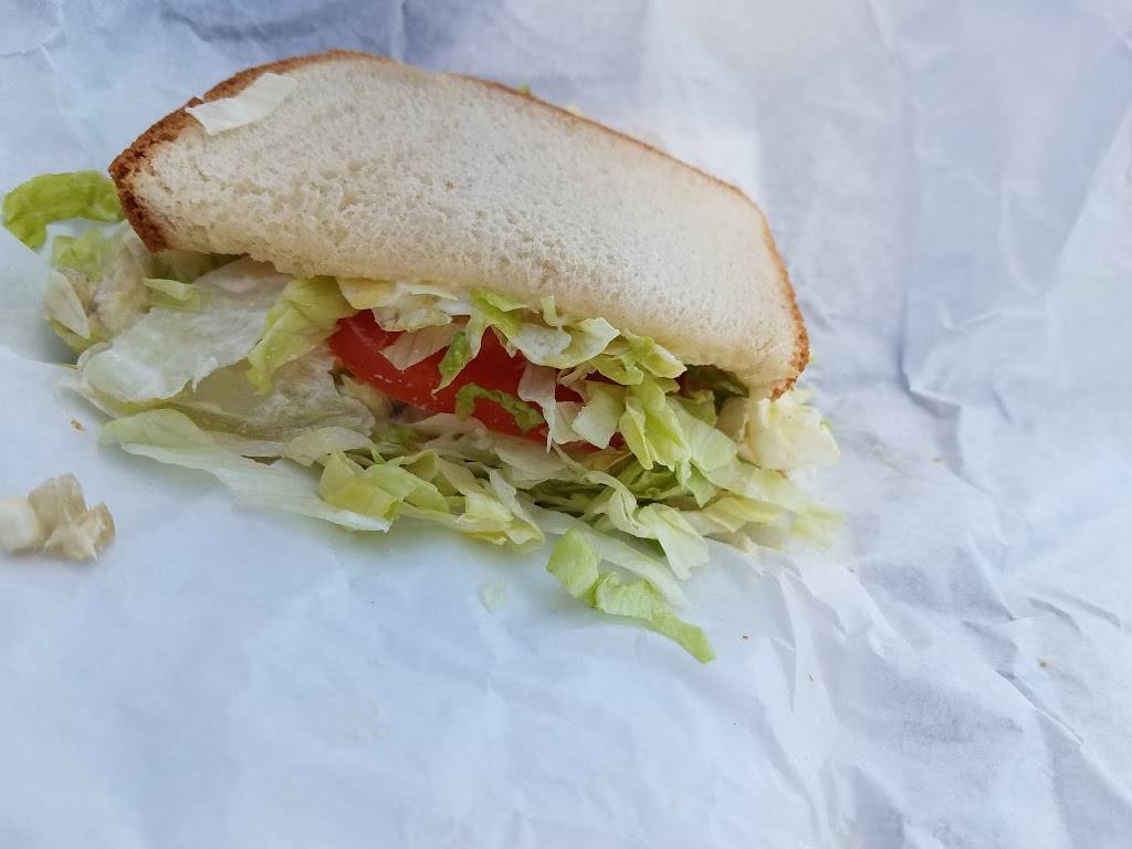 Snoopys Hot Dogs & More | restaurant | 1931 Wake Forest Rd, Raleigh, NC 27608, USA | 9198330992 OR +1 919-833-0992