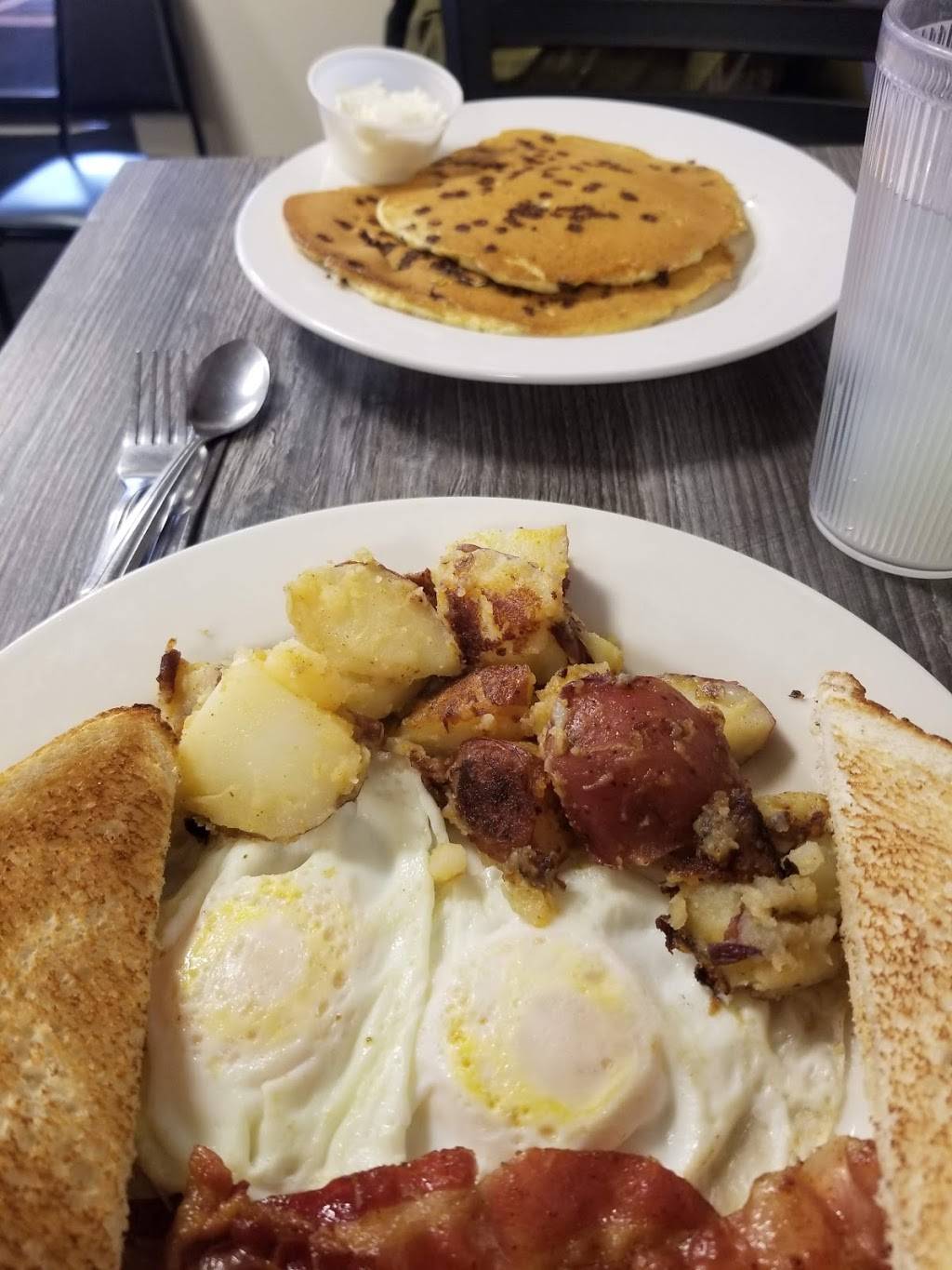Cityside Diner | restaurant | 275 Cabot St, Beverly, MA 01915, USA | 9789229080 OR +1 978-922-9080