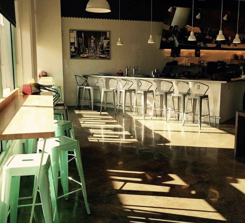 DRY DOCK BISTRO | restaurant | 78 John Miller Way, Kearny, NJ 07032, USA | 9084630919 OR +1 908-463-0919