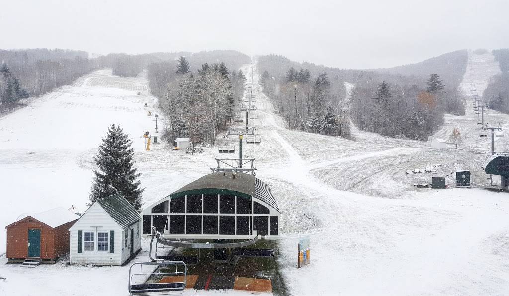 Ragged Mountain Resort | restaurant | 620 Ragged Mountain Rd, Danbury, NH 03230, USA | 6037683600 OR +1 603-768-3600