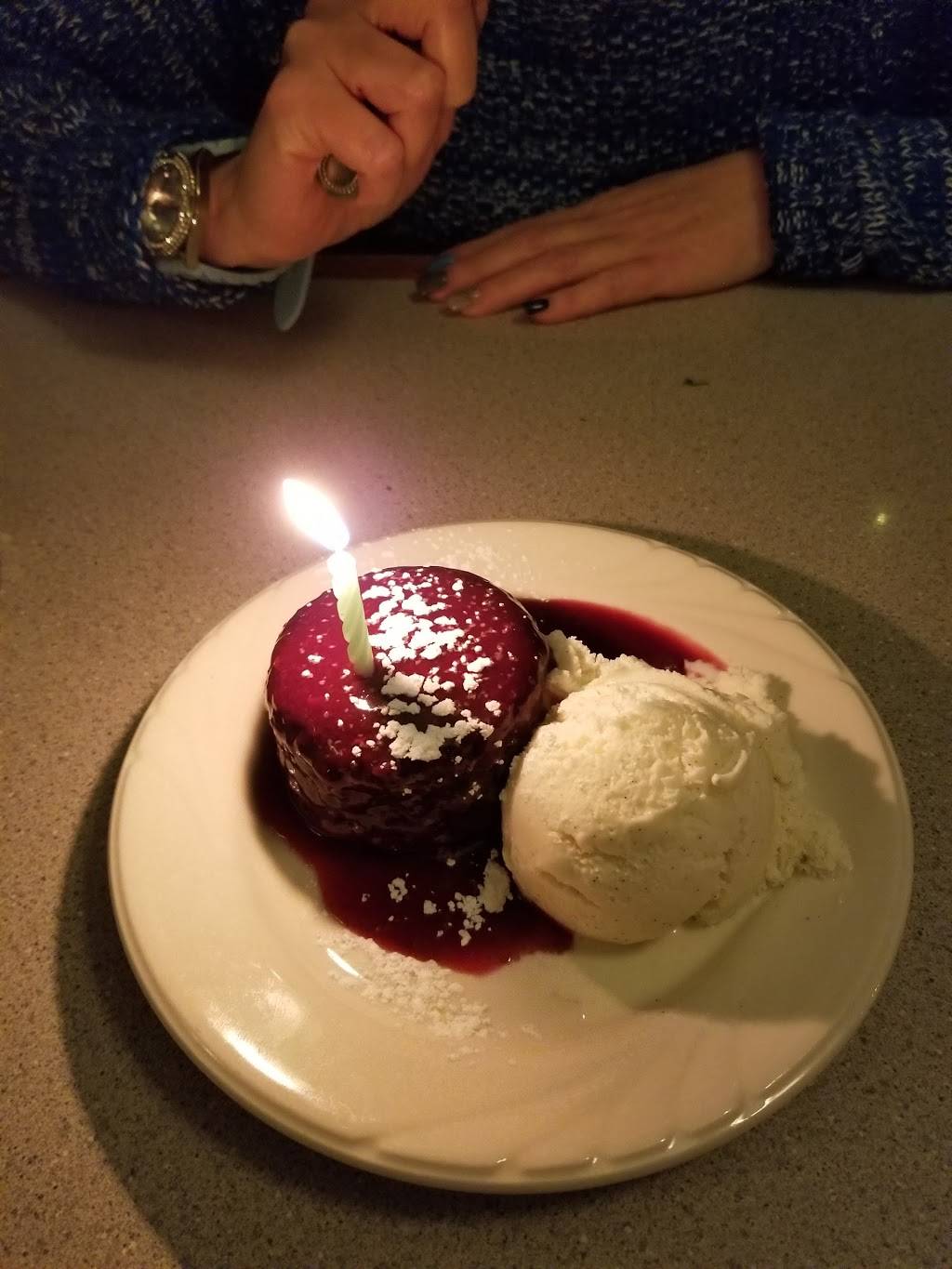 Christophers | restaurant | 2816 Beaver Ave, Des Moines, IA 50310, USA | 5152743694 OR +1 515-274-3694