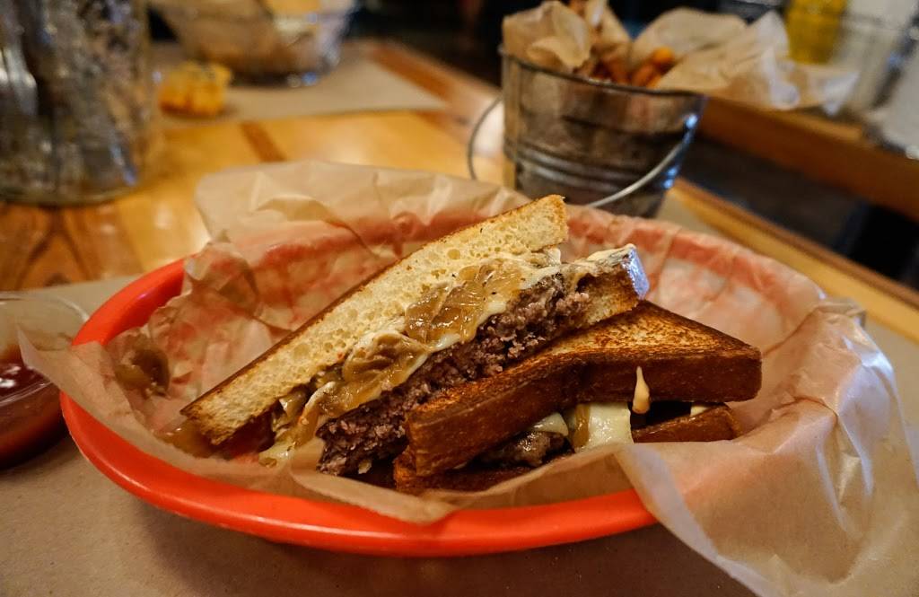 Farm Burger Dunwoody | restaurant | 4514B Chamblee Dunwoody Rd, Dunwoody, GA 30338, USA | 7704542201 OR +1 770-454-2201